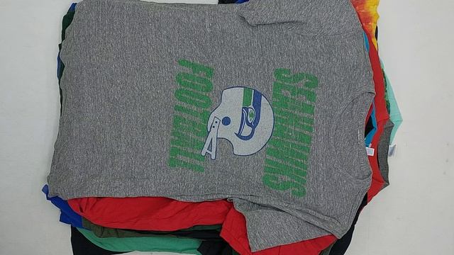 Фото лота №39875 по запросу Футболки оптом