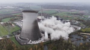Немецкая «RWE» за 45 секунд демонтировала две 160-метровые градирни остановленной АЭС Гундремминген