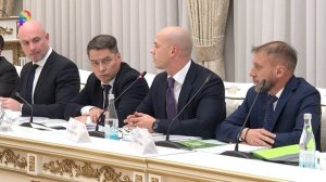 ГУБЕРНАТОР И РЕЗИДЕНТЫ