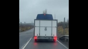 легковой прицеп из пластиковых панелей едет в Каменск-Уральский из ПИТИРА