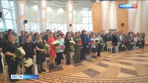 Вячеслав Гладков передал госнаграды родственникам погибших в СВО бойцов