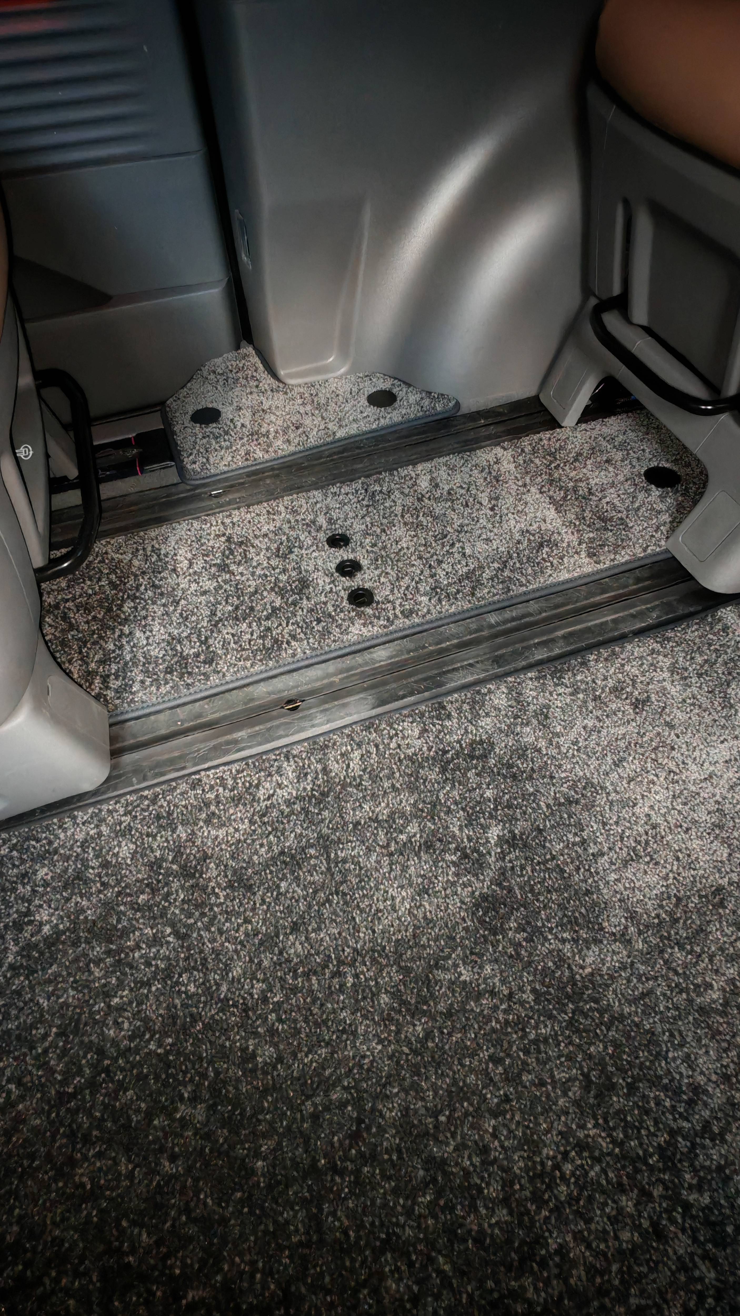 Ковры для Hyundai Staria от DIREFOX