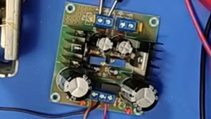 Простой мини лабораторный 2 полярный БП. Сборка настройка и испытание.