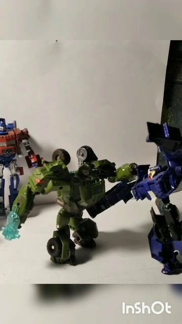 великие автоботыtransformersprime optimusprime ultramagnus bulkhead bumblebee breakdown.mp4