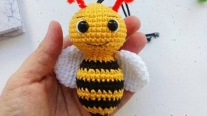 Пчелка крючком схема вязания 🧶Схема вязания пчелка крючком из джинса 🐝