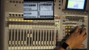 ytdl.canehill.info - bouncing sequenced tracks on a Roland vs2480 homestudio multitrackrecording sta