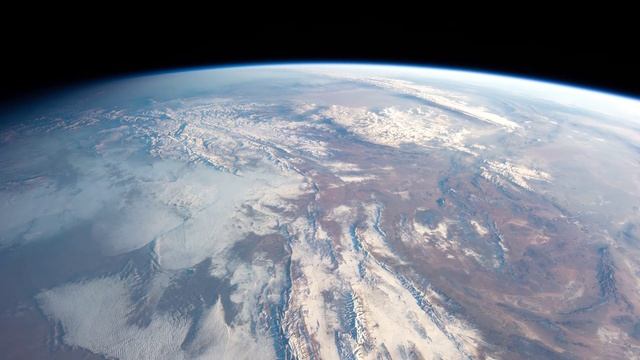 Лунная Соната - Орган - Земля из Космоса 4K смотреть онлайн