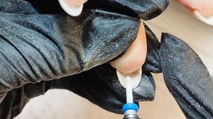 Почему в маникюром мире все такие злые?! 😱 #маникюр #ногти #наращиваниеногтей #мастерманикюра #жук