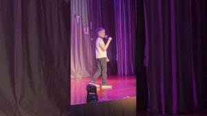 Песня - Начинающий артист. На сцене я. Школа №21.