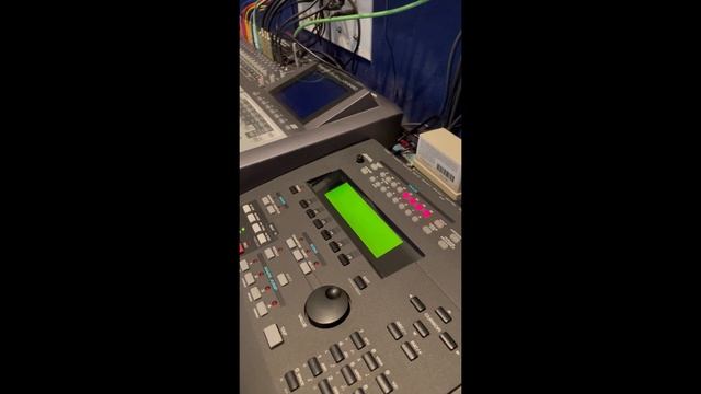 Roland MC-80 O.S. upgrade. multitrackrecording (1080p)