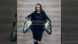 Павловопосадский платок «Единственная» с мехом песца изумрудного цвета 1757-12