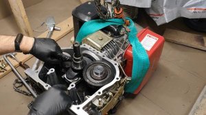 Ревизия дизеля и нарезка интересных моментов.