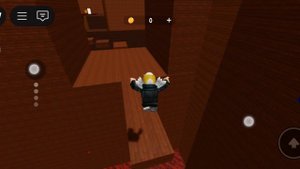 играю в roblox и убегают от маре Павловны