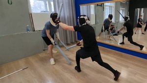 Спарринг на длинных и коротких японских мечах катана (Нитэн Ити-рю) в школе кэндзюцу Katana Club