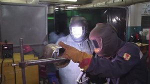 Сотрудники ОЭМК обучаются сварочному делу у лучших специалистов страны