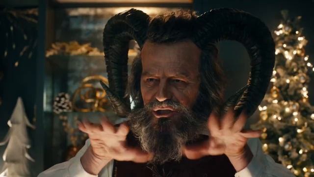 Клюквенный монстр Брайана Крэнстона: звезда «Во все тяжкие» стала Кренпусом в рекламе Ocean Spray