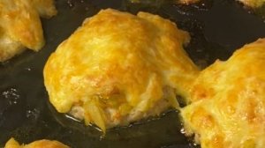 "Стожки"с капустой под сырной шапочкой.