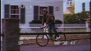 𝙸𝚝'𝚜 𝟷𝟿𝟿𝟾 𝚊𝚗𝚍 𝚢𝚘𝚞'𝚛𝚎 𝚠𝚊𝚝𝚌𝚑𝚒𝚗𝚐 𝚜𝚌𝚊𝚛𝚢 𝚖𝚘𝚟𝚒𝚎𝚜