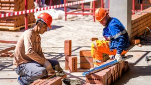 Работодатели в Югре заплатили более 13 миллионов рублей за нелегальных мигрантов