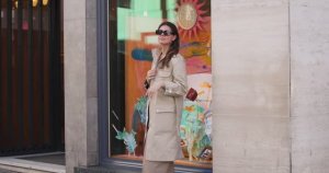 💥 ЛОНДОНСКИЙ СТРИТСТАЙЛ на осенних улицах города. Как одеваются леди 60+