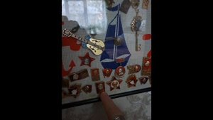 с Днём Комсомола! Много значок !