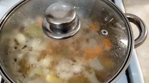 Суп рисовый  с картошкой на мясном бульоне