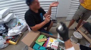 АУКЦИОН КОНТЕЙНЕРОВ В США Нашли Rolex в мусорной кладовке. Очень повезло!