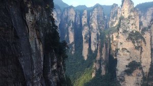 Спуск на лифте Байлун