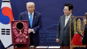 Трампу вручили высшую государственную награду Южной Кореи
