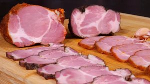 Я просто беру СВИНИНУ с ПИЩЕВУЮ ПЛЕНКОЙ и КОЛБАСУ в магазине БОЛЬШЕ НЕ ПОКУПАЮ