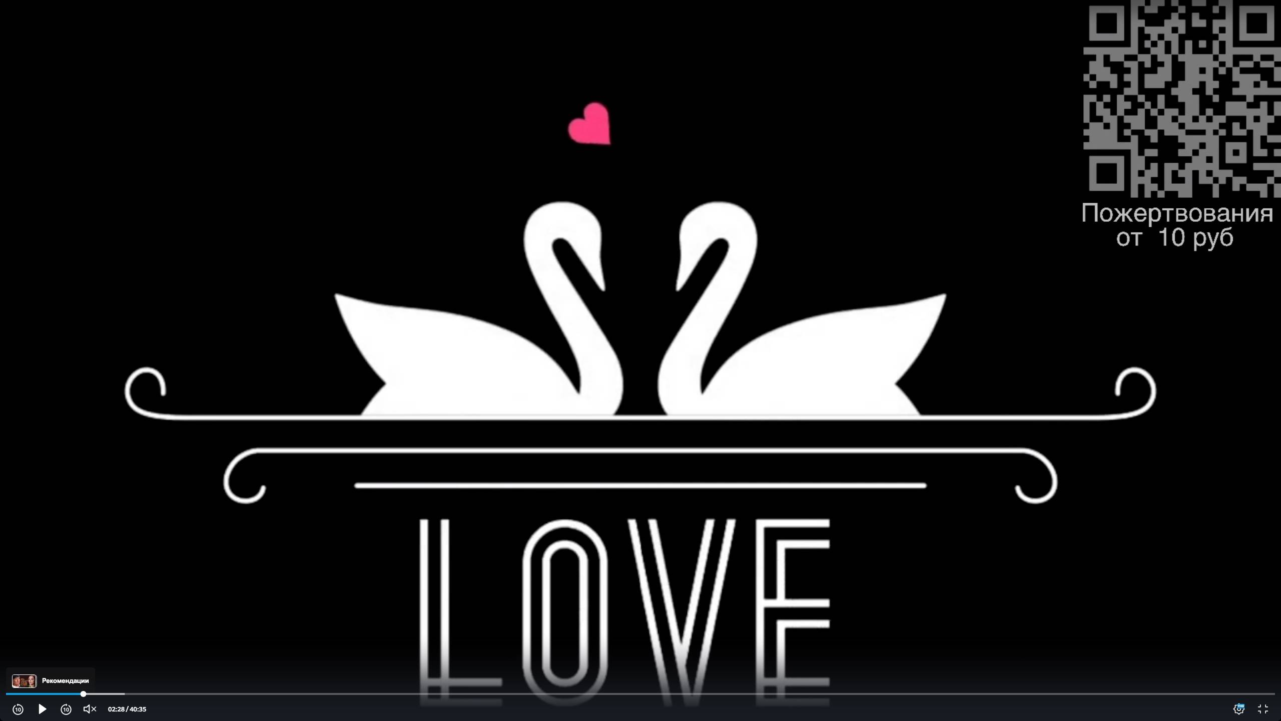 Красивая девушка в белом.