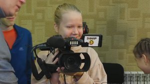 Познакомились с телевизионной кухней, попробовали себя в роли ведущего и оператора