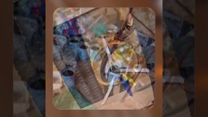 1000038579.mp4 (Собака смотрит на монтаж электропроводки (распайку р/коробок) в доме А-фрейм)