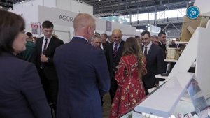 Артём Жога остался в восторге от тобольских конфет