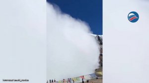 В Непале лавина накрыла лагерь альпинистов на высоте 4 тысяч метров