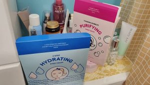 Что в ванной комнате. Навожу порядок на полочках.