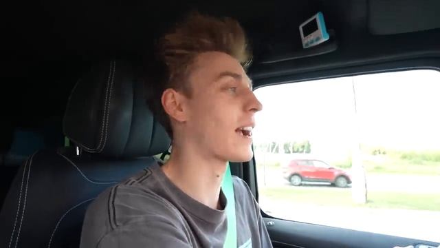 24 часа в НОВОМ ГЕЛИКЕ ! _Ночь в багажнике_ смотреть онлайн