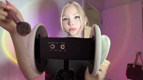 ASMR Brushing your ears 🙊 смотреть онлайн