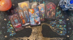 Таро-расклад "Кому вы покоя не даете" 👻