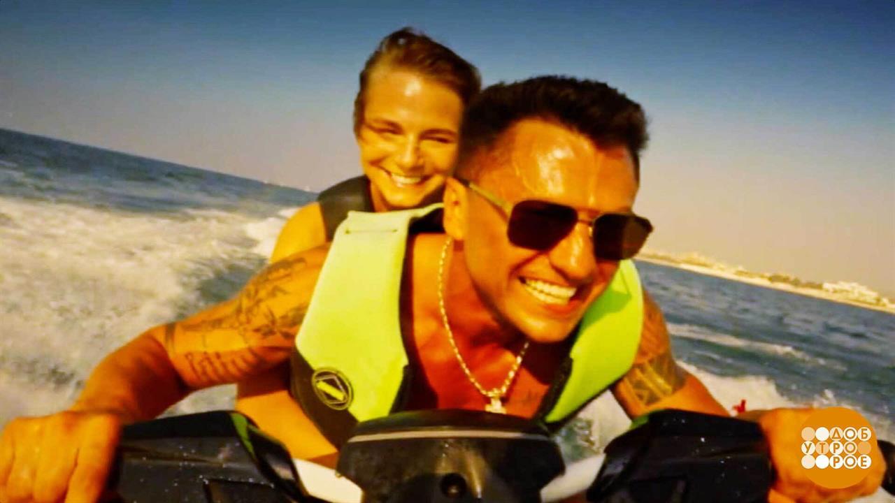 "Мажор в Дубае": Игорь Соколовский друзей не бросает! Доброе утро. Фрагмент выпуска от 30.10.2025