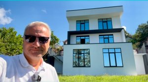 Дом почти в центре города Сочи с неплохим видом из окна