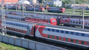 Электровоз ЭП2К - 100 «ТЧЭ-3 Барабинск» с пассажирским поездом N013У с сообщением Челябинск - Москва