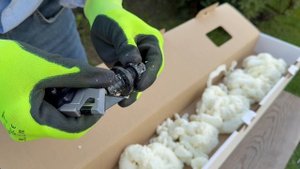 Испытание пластиковых аксиальных фитингов, пролежавших в монтажной пене 2 месяца