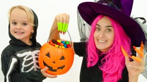 Крис играет в Сладость или гадость на Хэллоуин с друзьями!