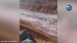 2-километровый ледник откололся в Таджикистане