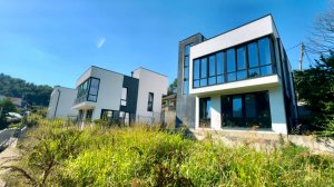 Современный дом в Сочи недалеко от побережья Черного моря