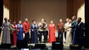 Околица "У всех мужья молодые", "Когда мы покидали", "Запрягай-ка, батька, лошадь"