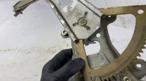 Стеклоподъемник задний правый 62222AG000 Subaru Outback B13 2003 — 2009 г.в. 1500,00 ₽