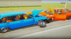 ВАЗ начинаем разрушать играю в ваз краштест симулятор 2!!