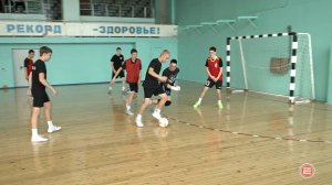 В Ревде турнир по мини-футболу объединил детей, молодёжь и ветеранов